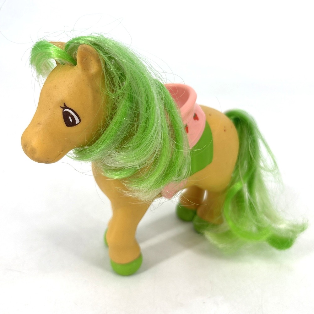 Strawberry Shortcake Vintage Maple Stirrup Pony
